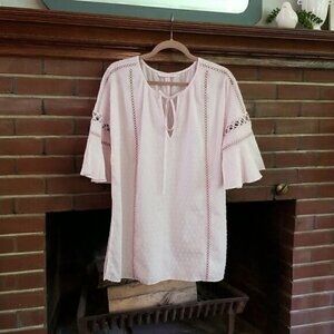 Victoria's Secret light pink night shirt, size M.
